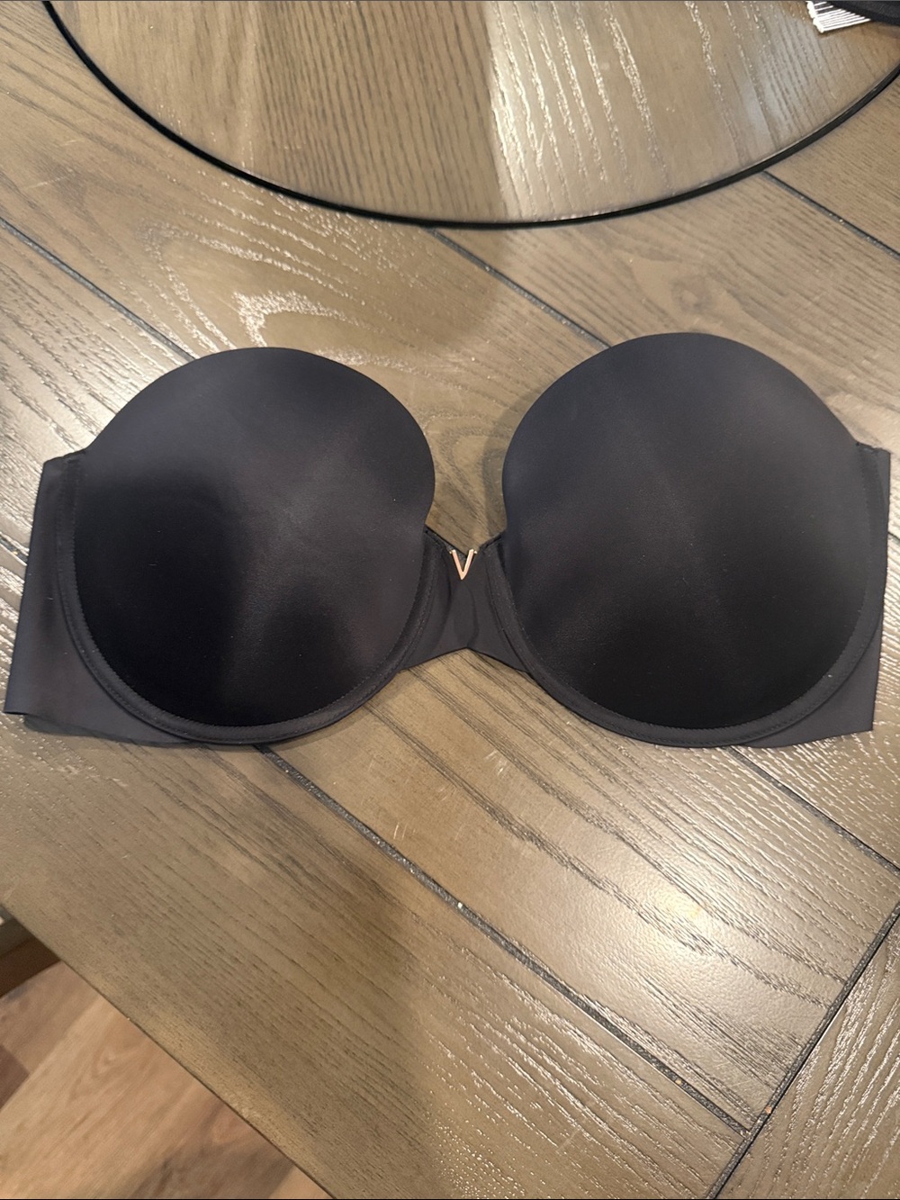 Victoria’s Secret Strapless push up Bra with detachable straps! Worn once!  36DD